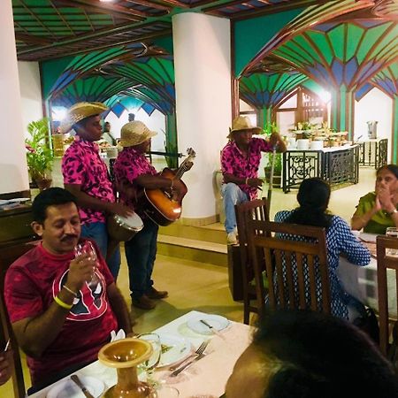 המבנטוטה Peacock Beach Hotel מראה חיצוני תמונה