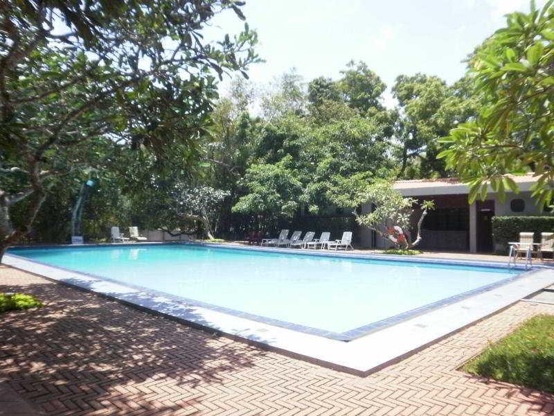 המבנטוטה Peacock Beach Hotel מראה חיצוני תמונה