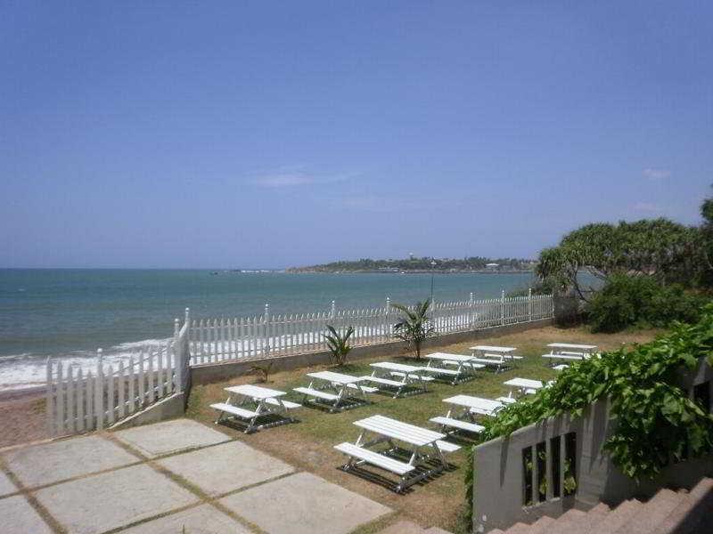 המבנטוטה Peacock Beach Hotel מראה חיצוני תמונה