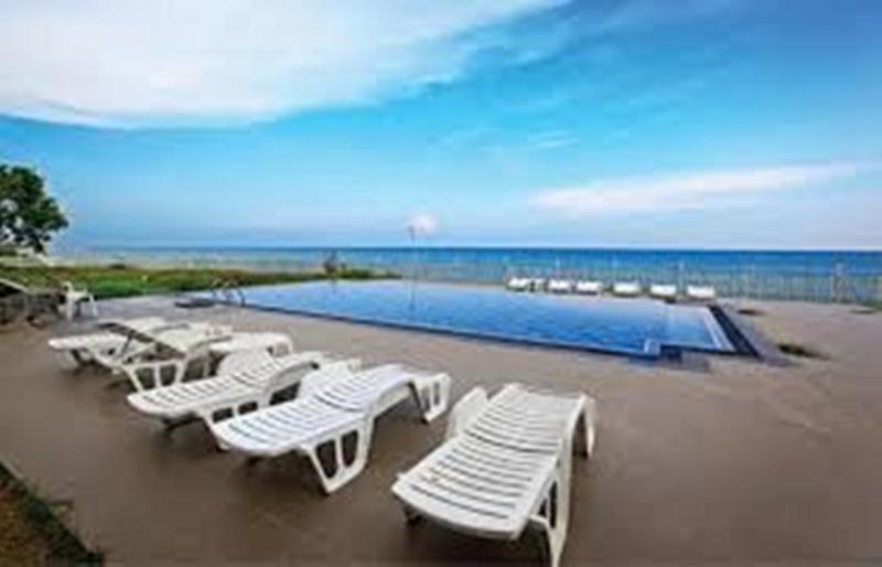 המבנטוטה Peacock Beach Hotel מראה חיצוני תמונה