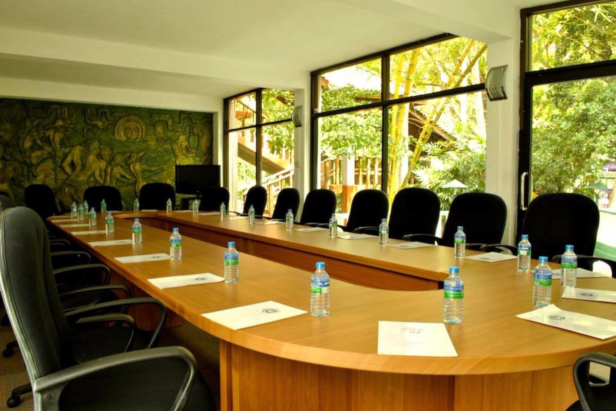 המבנטוטה Peacock Beach Hotel מראה חיצוני תמונה