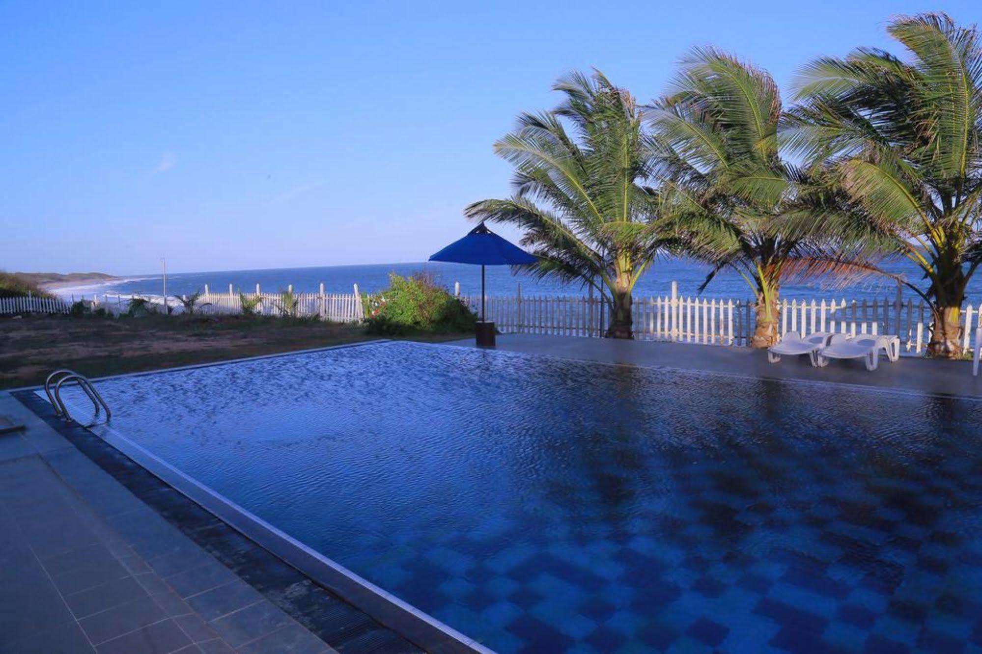 המבנטוטה Peacock Beach Hotel מראה חיצוני תמונה