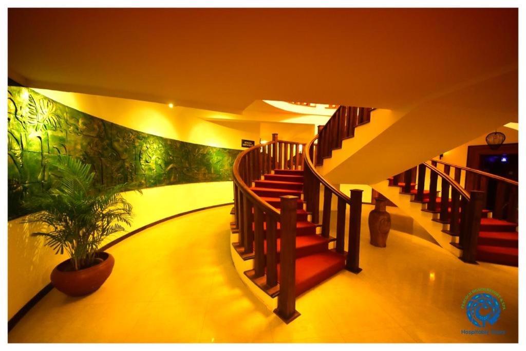 המבנטוטה Peacock Beach Hotel מראה חיצוני תמונה