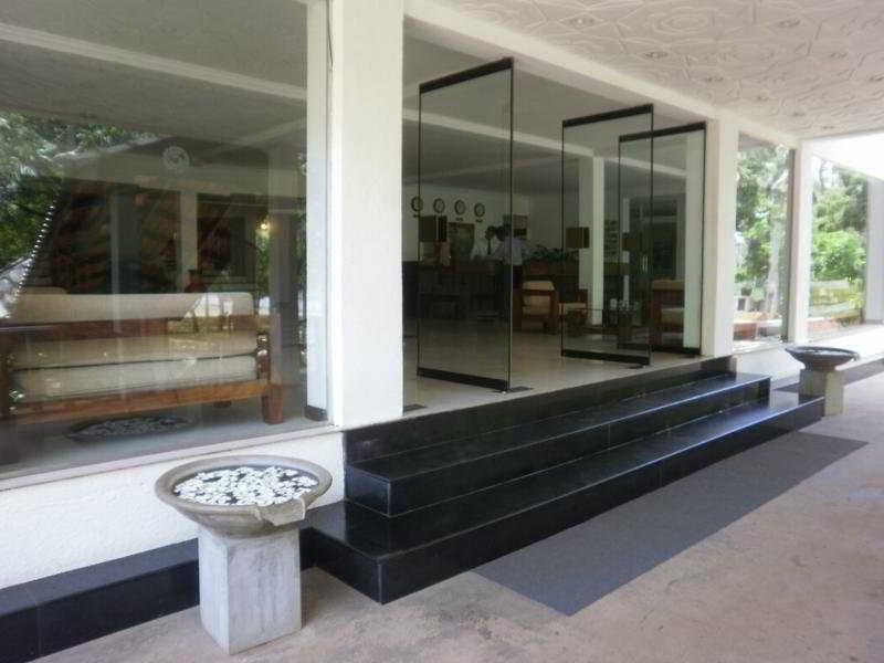 המבנטוטה Peacock Beach Hotel מראה חיצוני תמונה